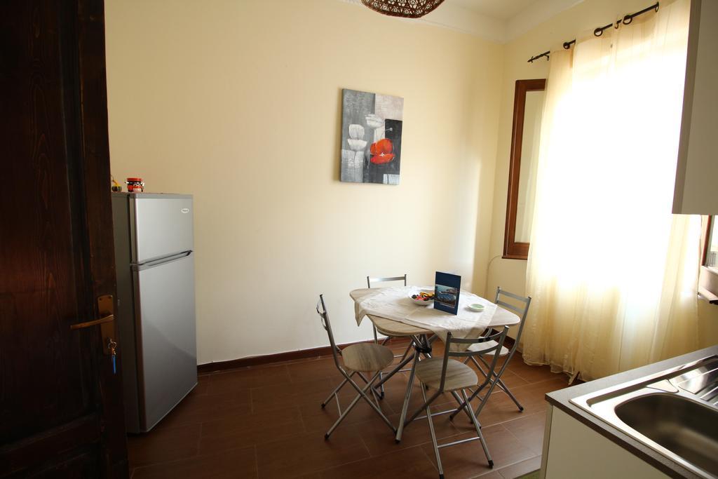 Bovio Guest House กัสเตลลัมมาเร เดล โกลโฟ ภายนอก รูปภาพ