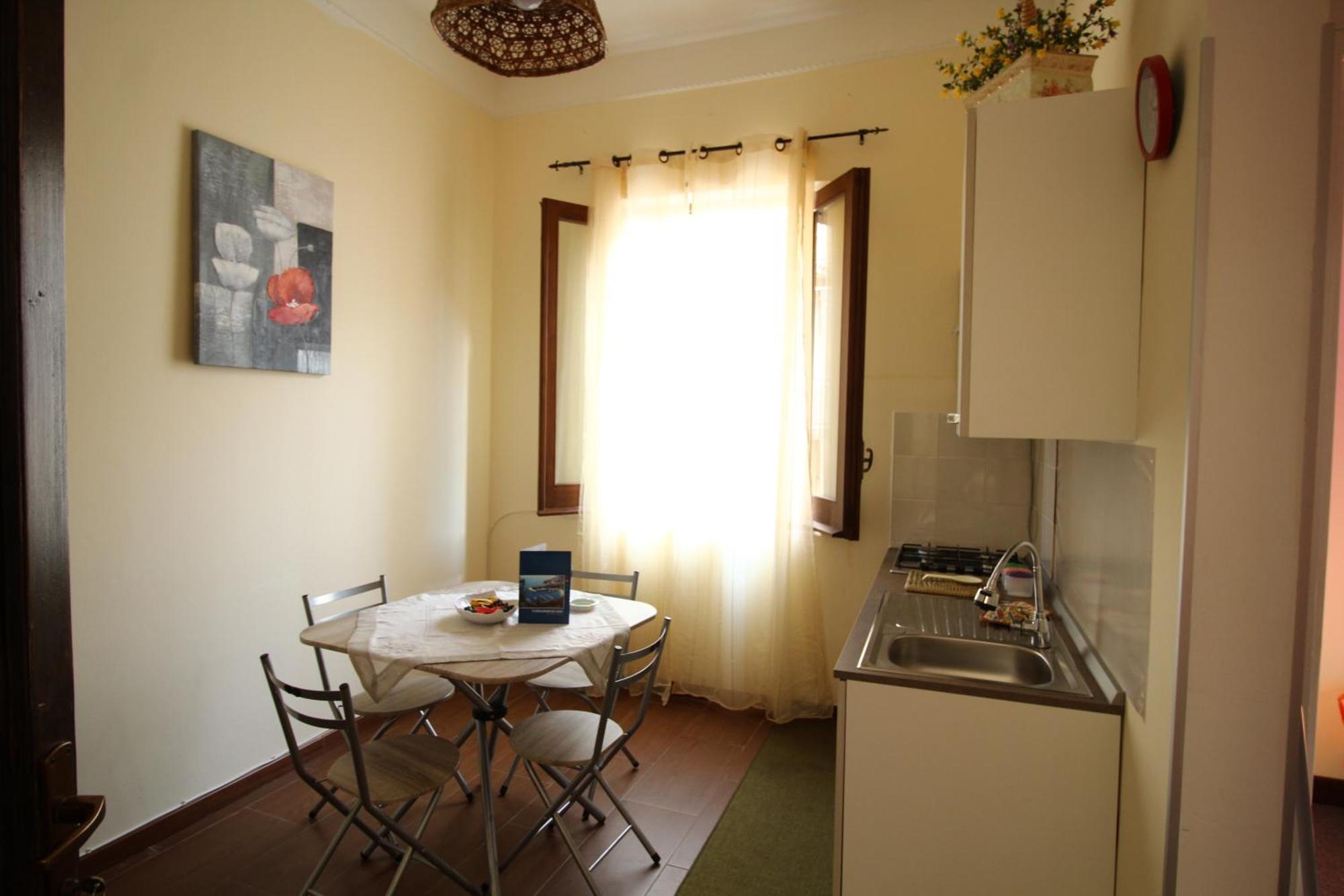 Bovio Guest House กัสเตลลัมมาเร เดล โกลโฟ ภายนอก รูปภาพ