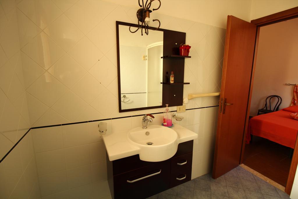 Bovio Guest House กัสเตลลัมมาเร เดล โกลโฟ ภายนอก รูปภาพ